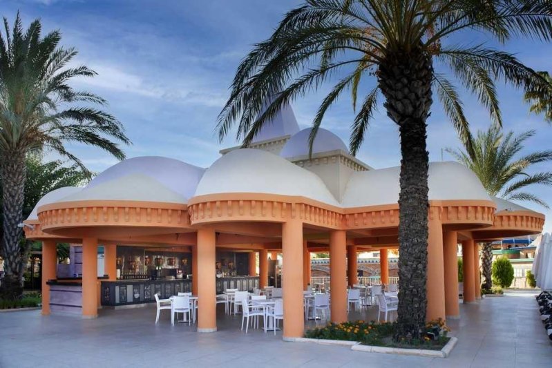 Side utazás Kamelya Aishen K Club