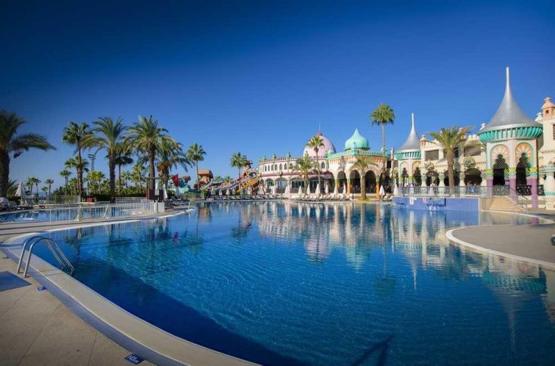 Side utazás Kamelya Aishen K Club