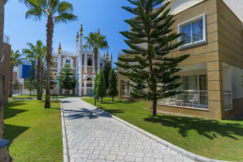 Side utazás Kamelya Aishen K Club