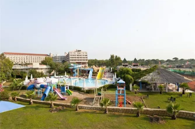 Kaya Belek Belek