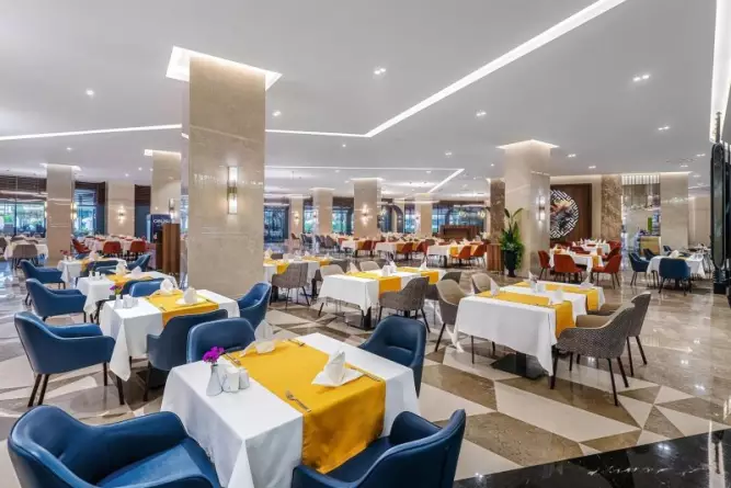 Kirman Calyptus Resort & Spa Side