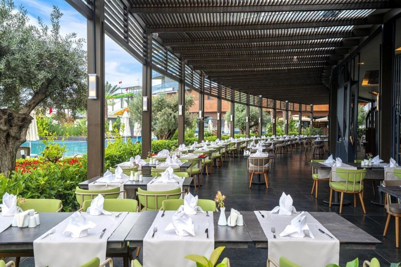 Side utazás Kirman Calyptus Resort & Spa