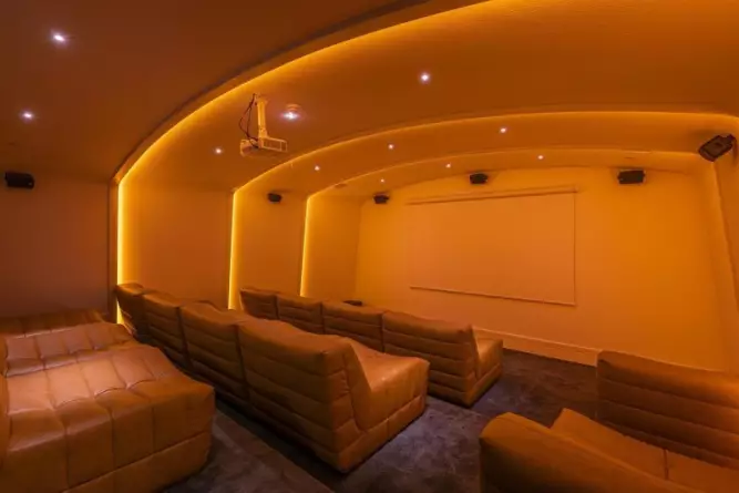 Kirman Calyptus Resort & Spa Side