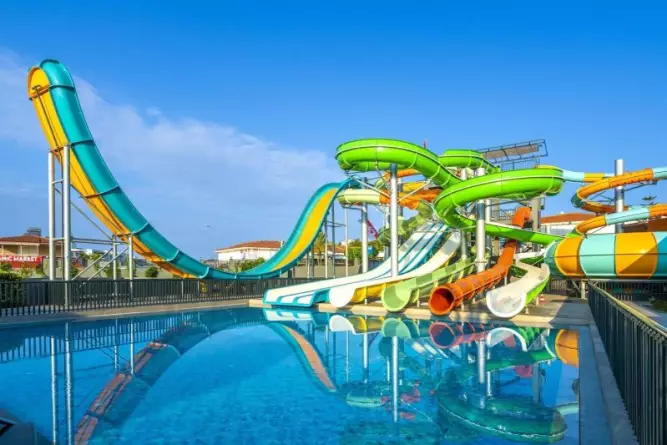 Kirman Calyptus Resort & Spa Side