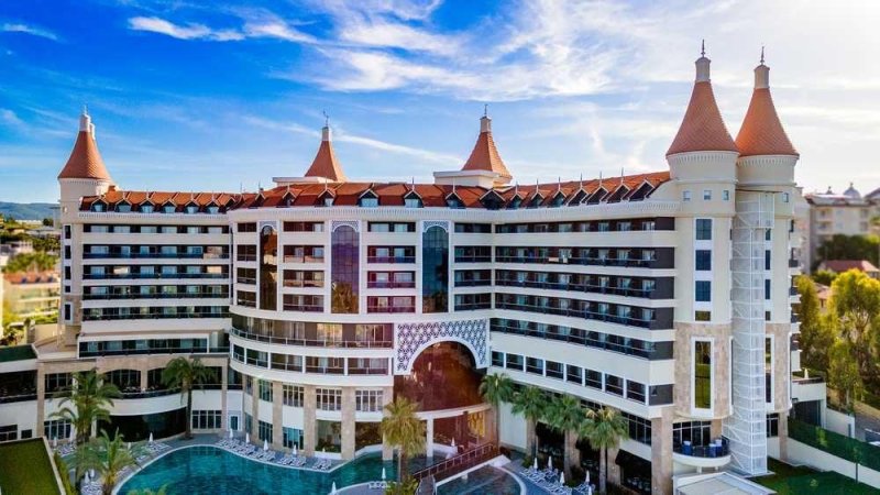 Alanya utazás Kirman Leodikya Resort