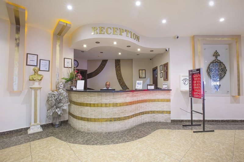 Alanya utazás Kleopatra Ada Beach