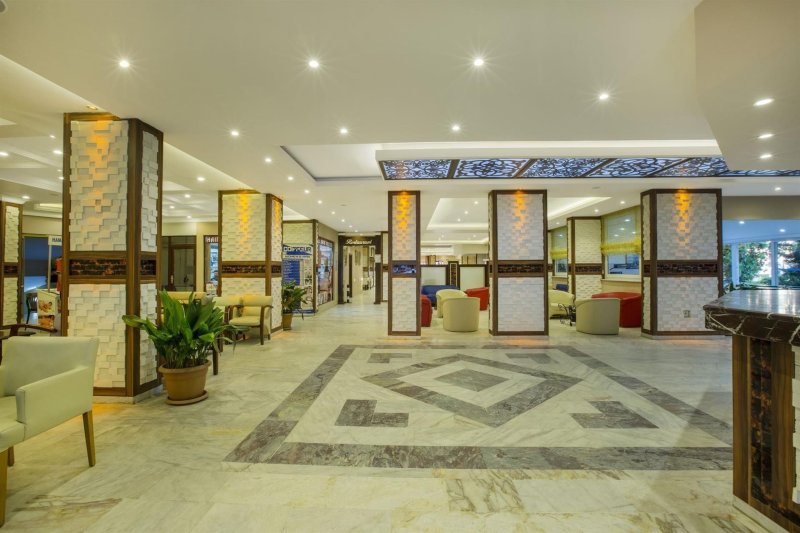 Alanya utazás Kleopatra Beach Hotel
