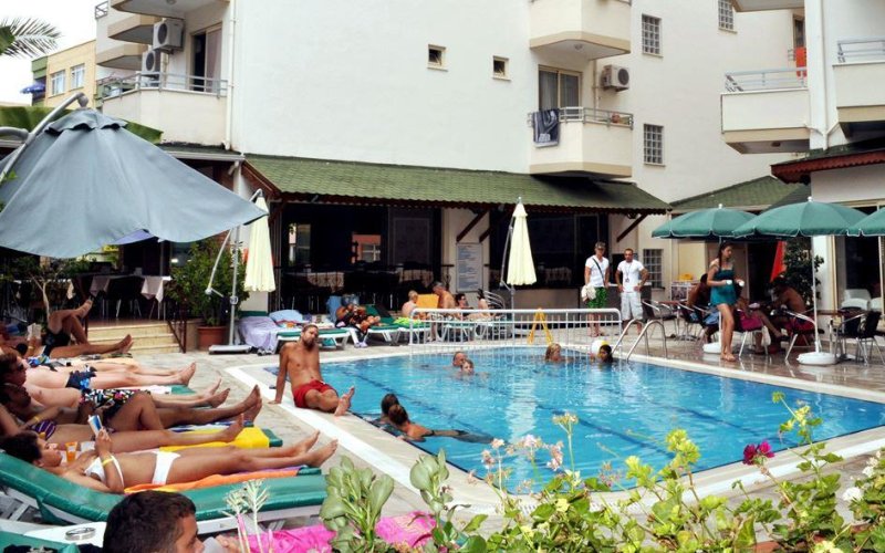 Alanya utazás Kleopatra Remi Hotel