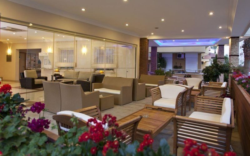 Alanya utazás Kleopatra Remi Hotel