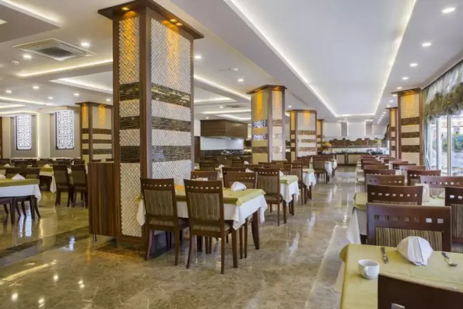 Kleopatra Royal Palm Alanya