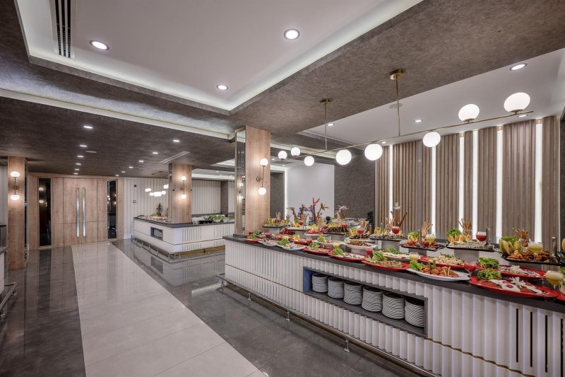 Kemer utazás L'oceanica Beach Resort Hotel