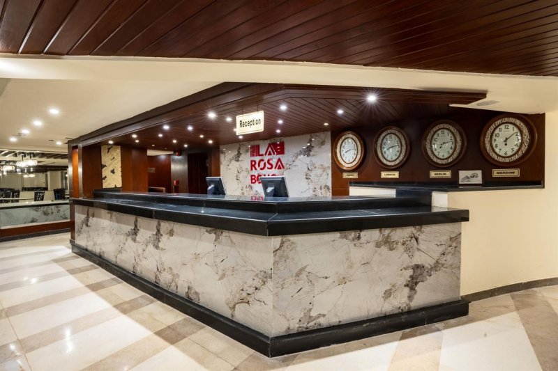 Hurghada utazás La Rosa Boho Aqua Park Hotel