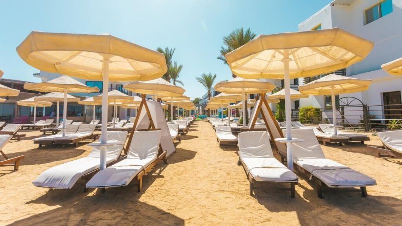 Hurghada utazás La Rosa Waves Beach Resort & Aqua Park