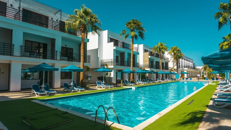 Hurghada utazás La Rosa Waves Beach Resort & Aqua Park