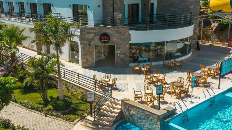 Hurghada utazás La Rosa Waves Beach Resort & Aqua Park