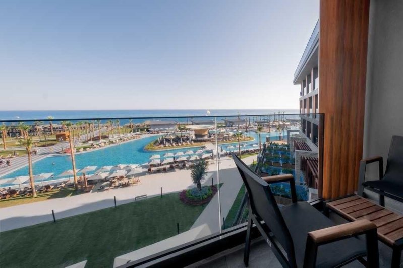 Side utazás Lago Hotel