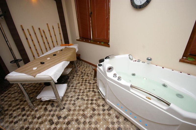 Napospart utazás Laguna Beach Resort & Spa