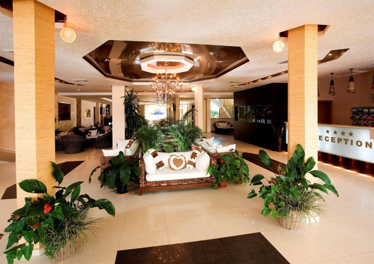 Napospart utazás Laguna Beach Resort & Spa