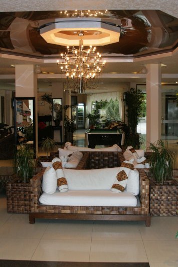 Napospart utazás Laguna Beach Resort & Spa