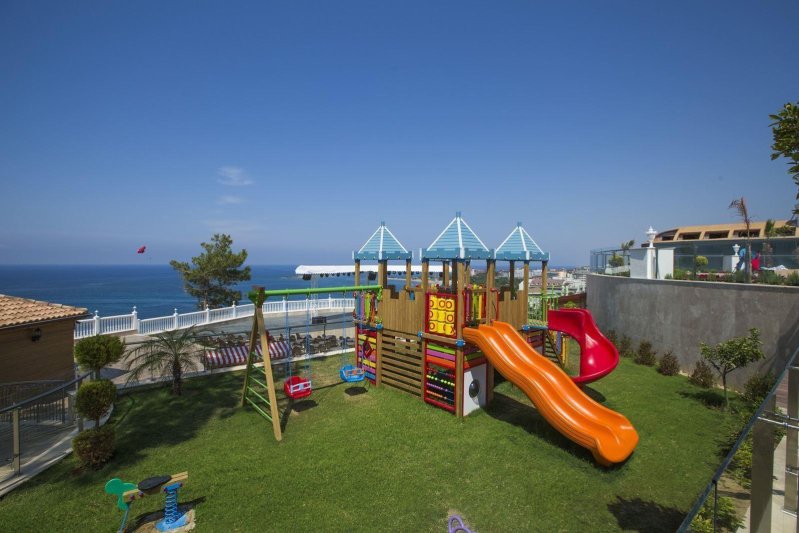 Alanya utazás Litore Resort Hotel & Spa