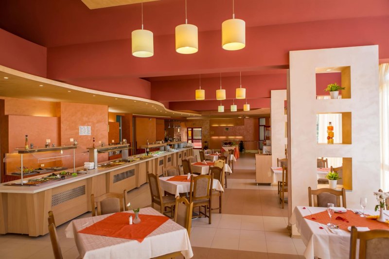 Napospart utazás Longoza