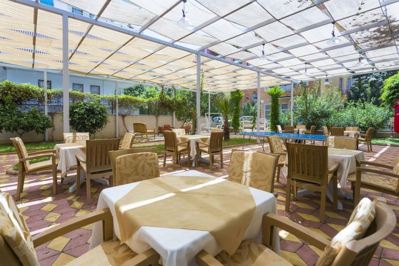 Alanya utazás Lonicera City Kleopatra