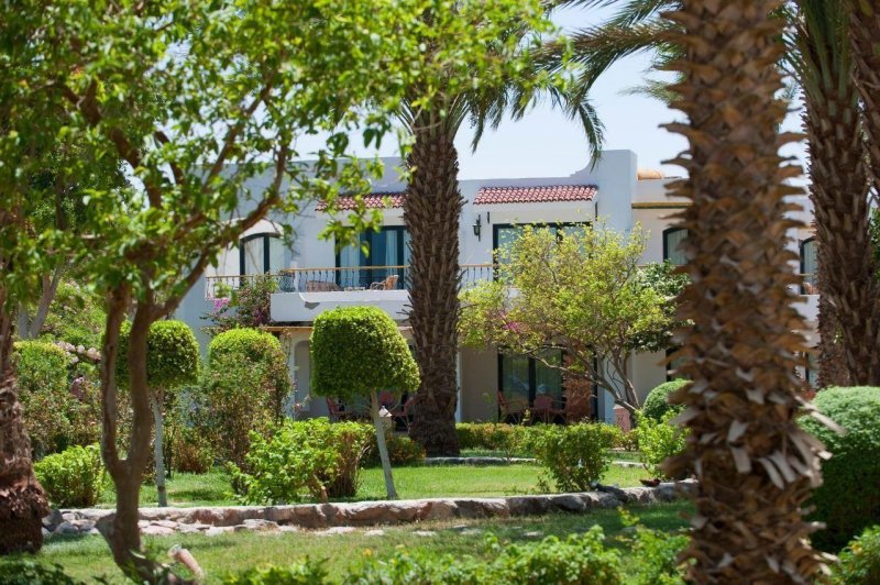 Hurghada utazás Lotus Bay Beach Resort