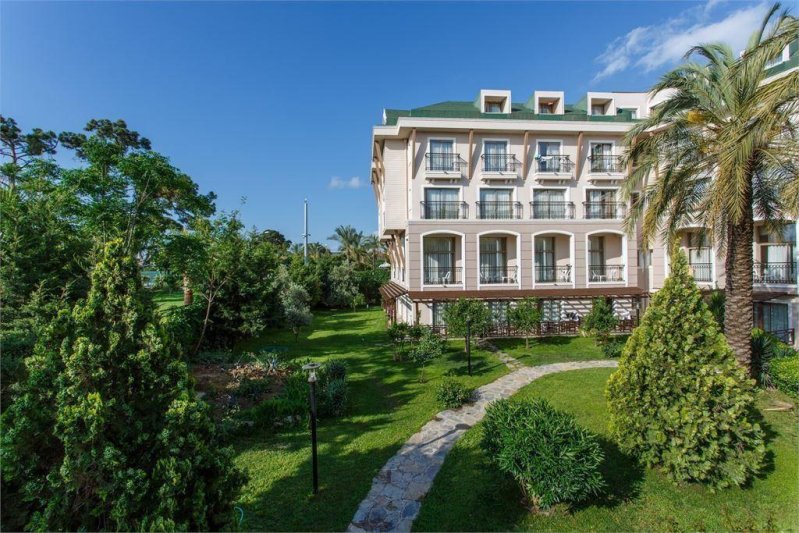 Kemer utazás Lucida Beach Hotel