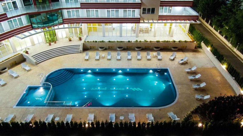 Napospart utazás Maria Palace