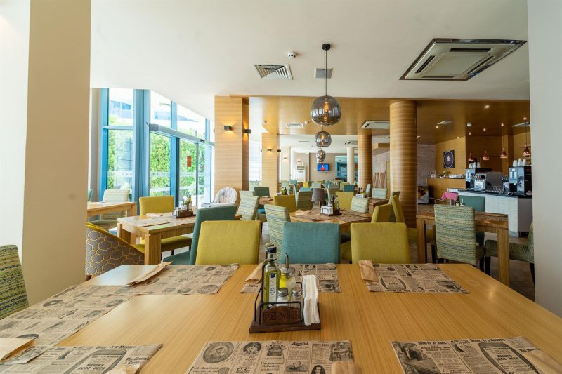 Napospart utazás Marina Holiday Club