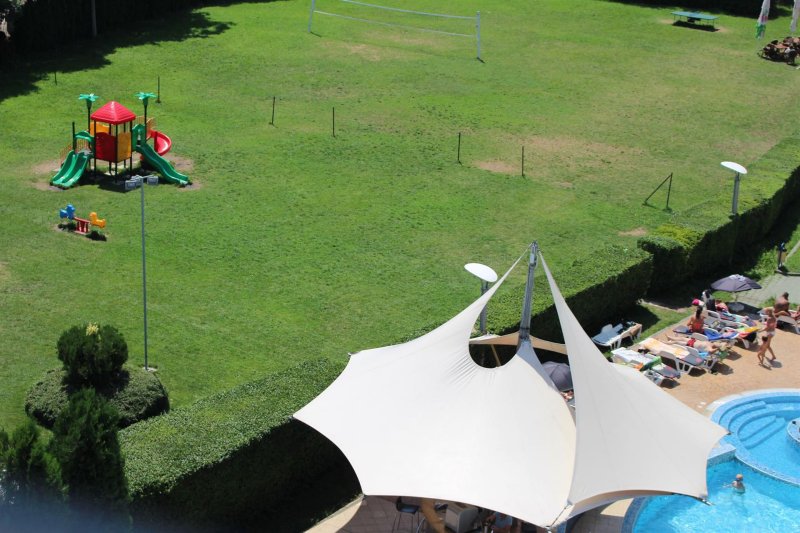 Napospart utazás Marina Holiday Club