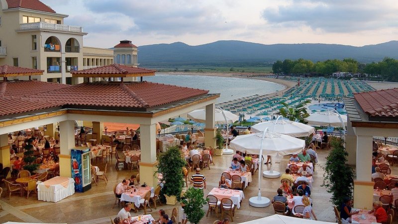 Napospart utazás Marina Royal Palace