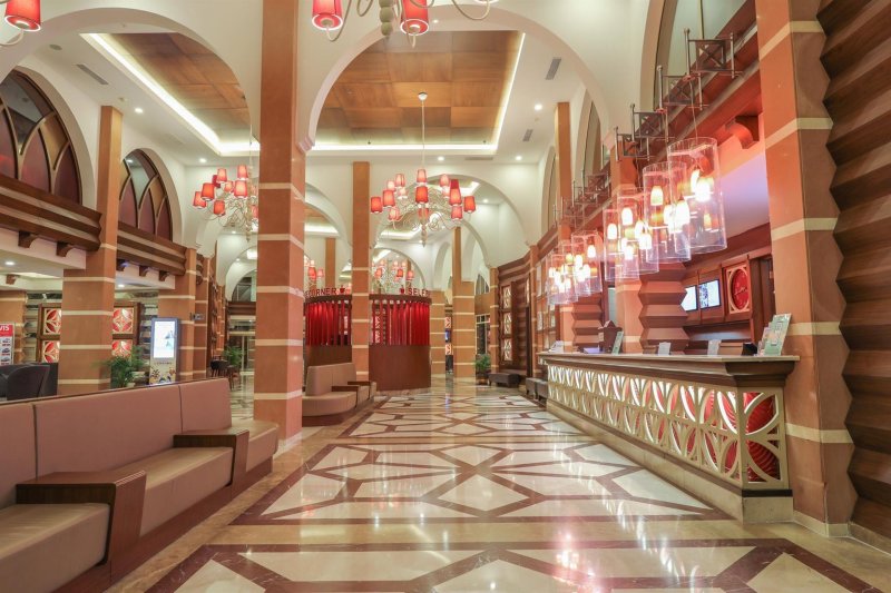 Belek utazás Megasaray Club Belek