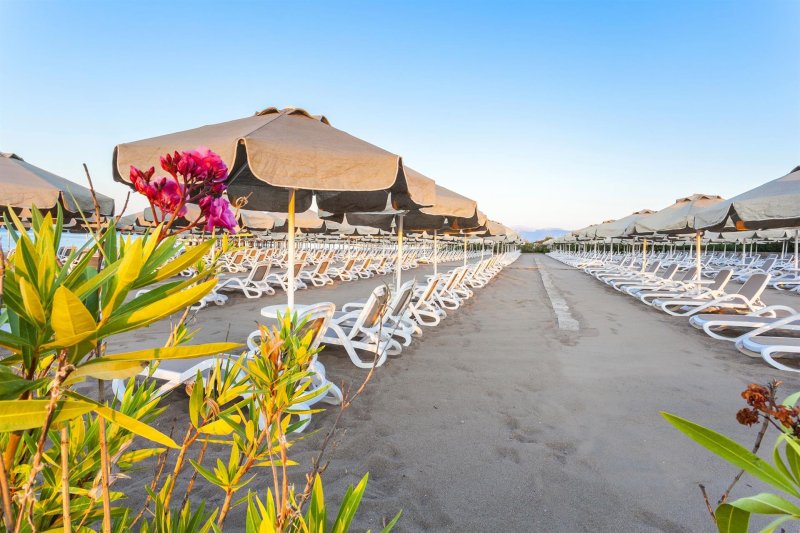 Antalya utazás Melas Lara Hotel