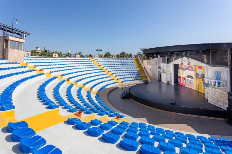 Antalya utazás Miracle Resort Hotel