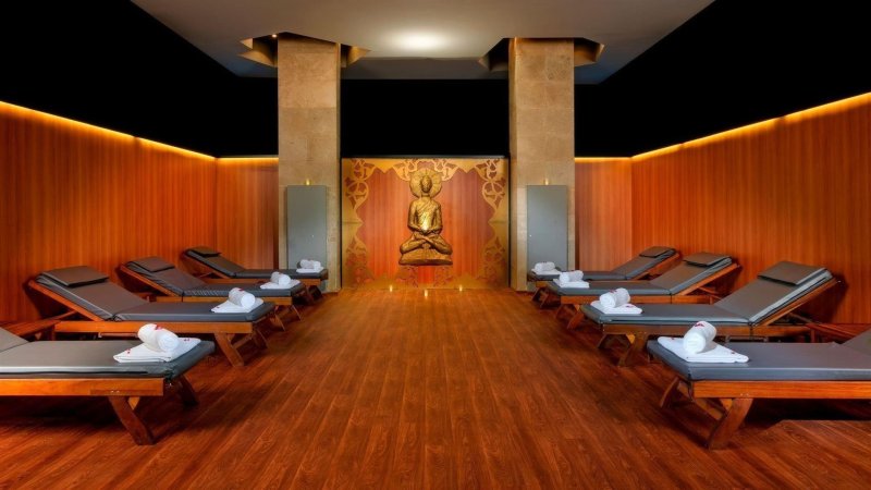 Antalya utazás Miracle Resort Hotel