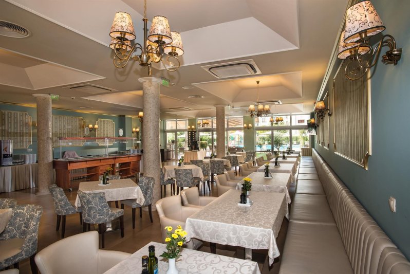 Napospart utazás Miramar Hotel