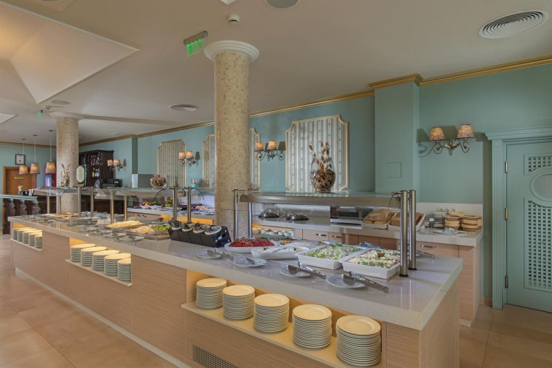 Napospart utazás Miramar Hotel