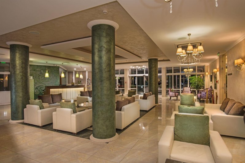 Napospart utazás Miramar Hotel