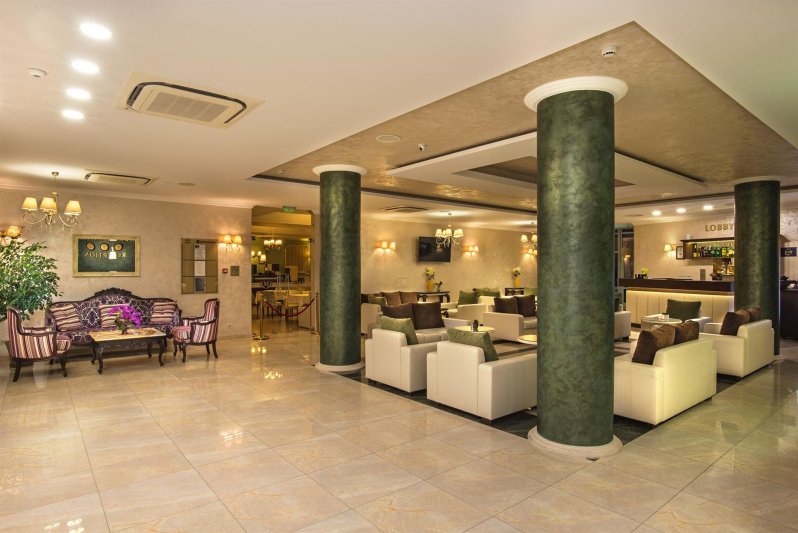 Napospart utazás Miramar Hotel