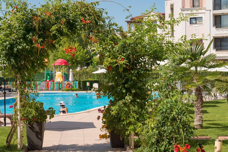 Napospart utazás Miramar Hotel