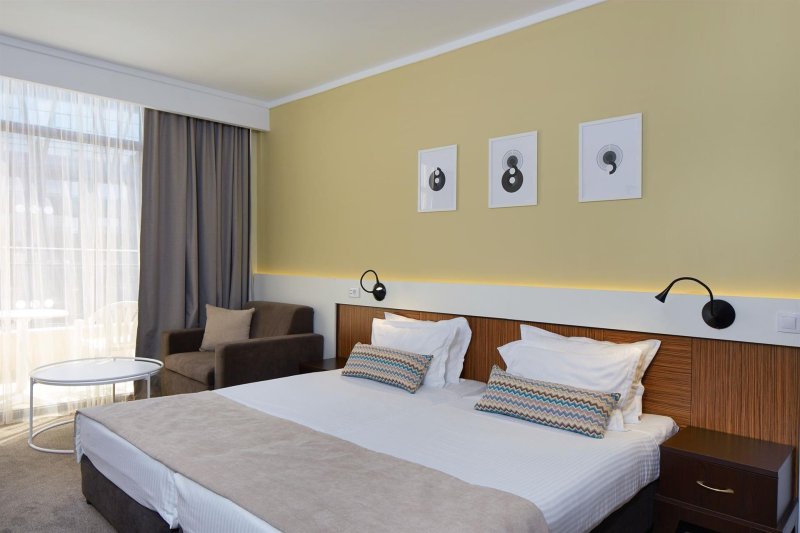 Napospart utazás Nobel