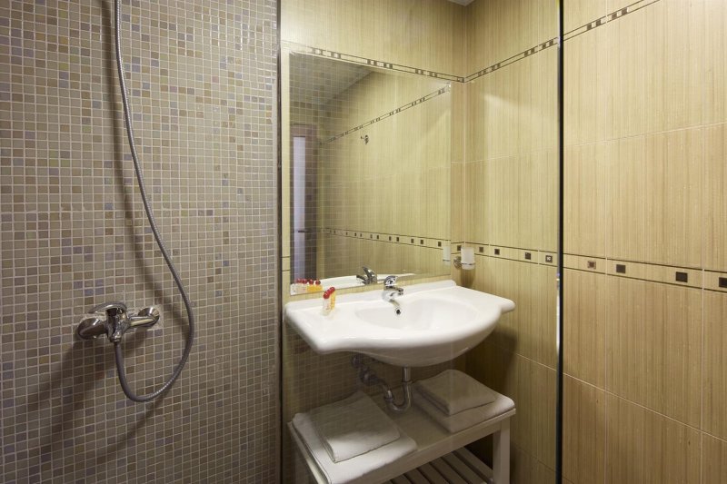 Napospart utazás Nobel