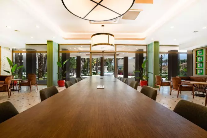 Orfeus Armin Hotel Side
