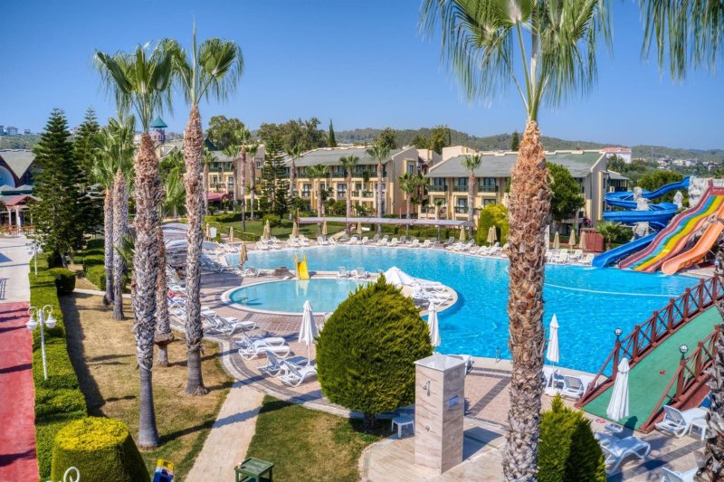 Alanya utazás Oz Hotels Incekum Beach Resort