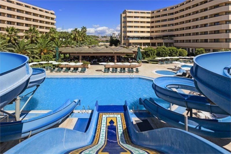 Alanya utazás Ozkaymak Select