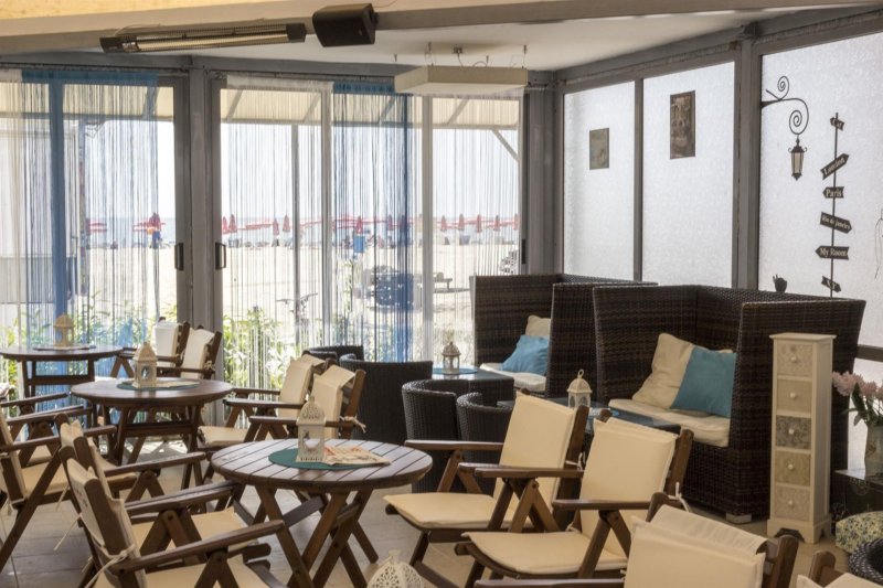 Napospart utazás Palace Sunny Beach