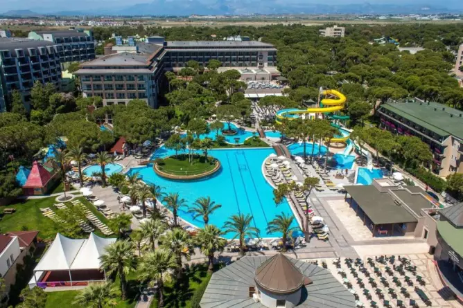 Papillon Ayscha Belek