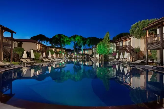 Papillon Ayscha Belek