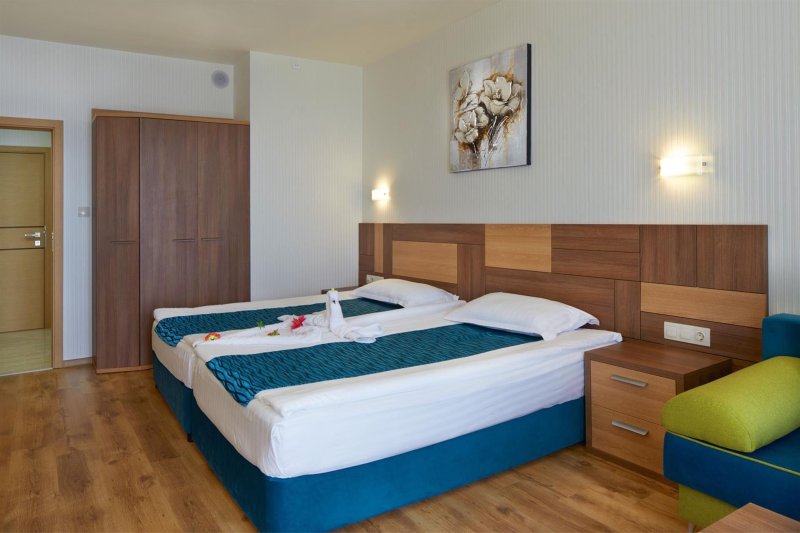 Napospart utazás Paradise Beach